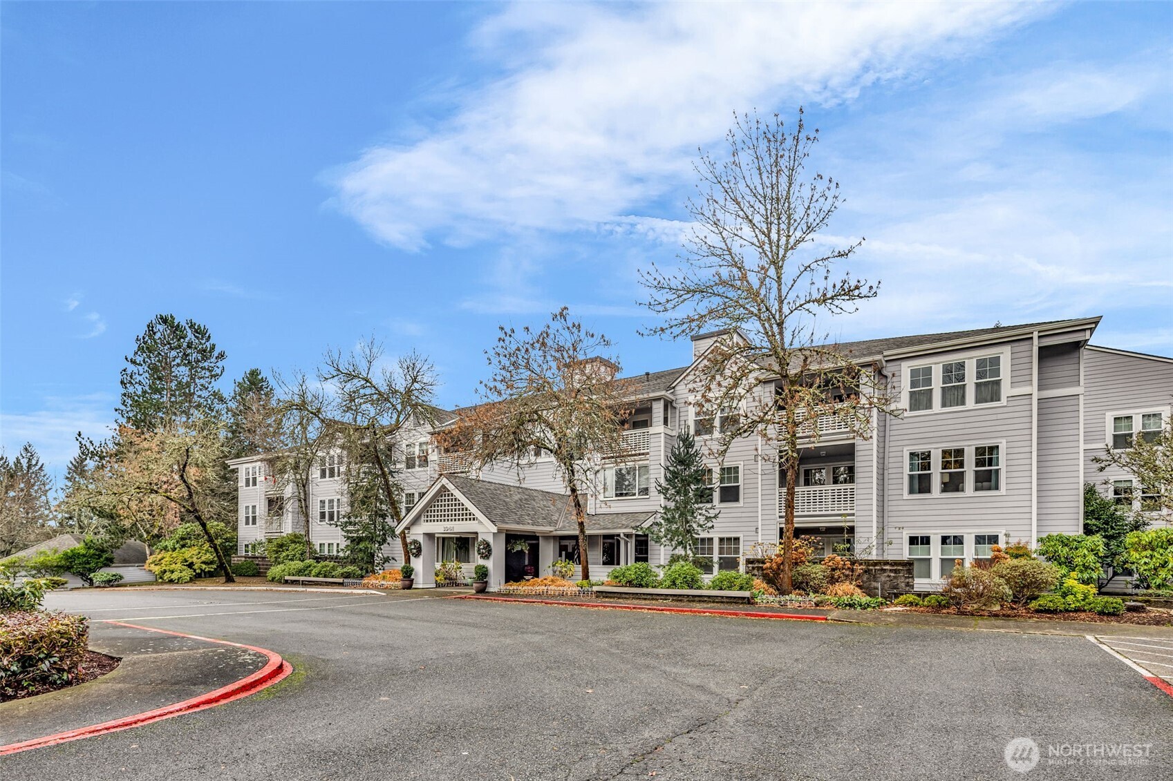 3941 226th Place SE #211, Issaquah, WA 98029