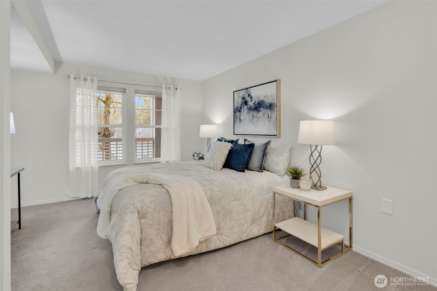 3941 226th Place SE #211, Issaquah, WA 98029