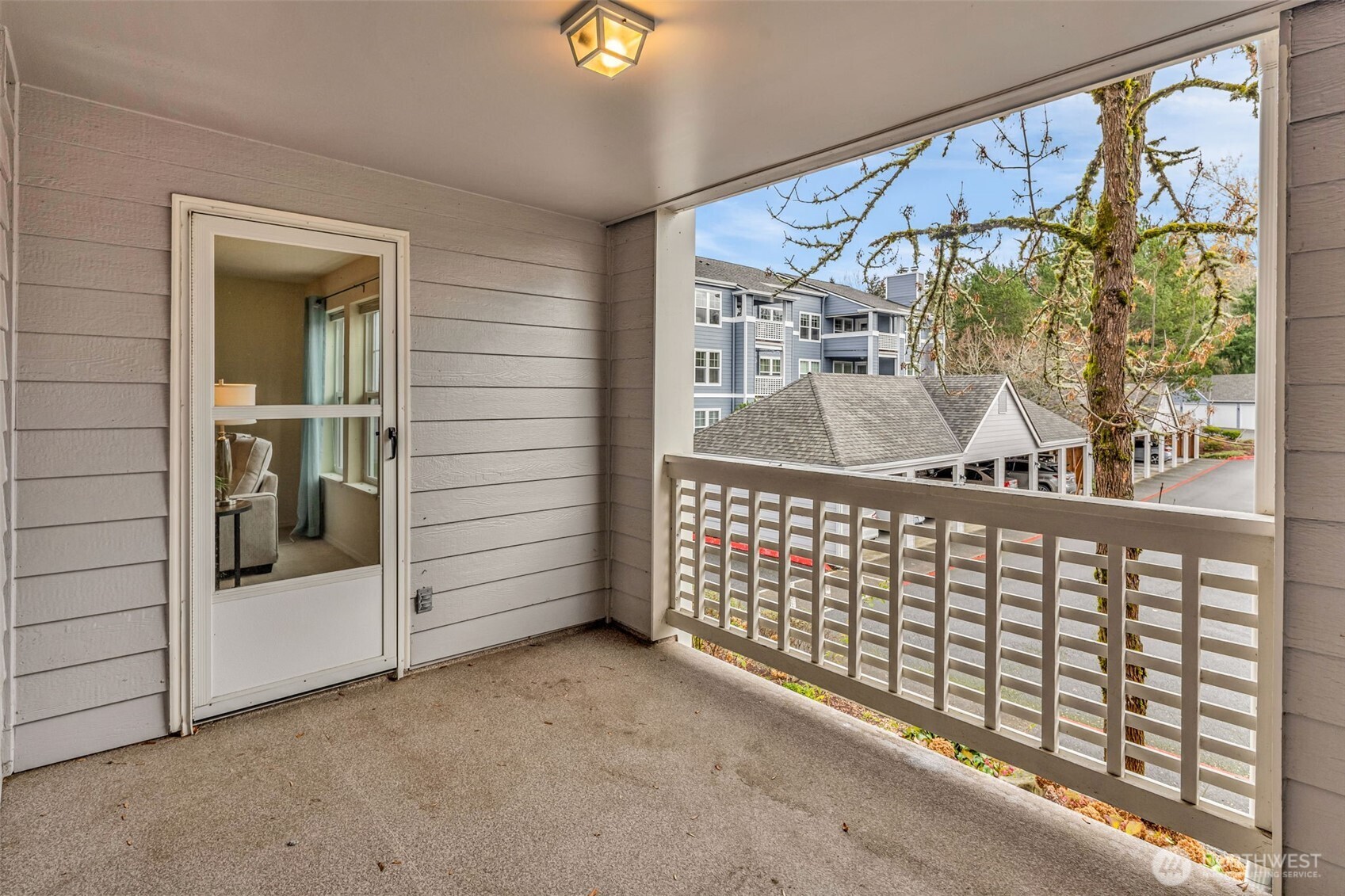 3941 226th Place SE #211, Issaquah, WA 98029