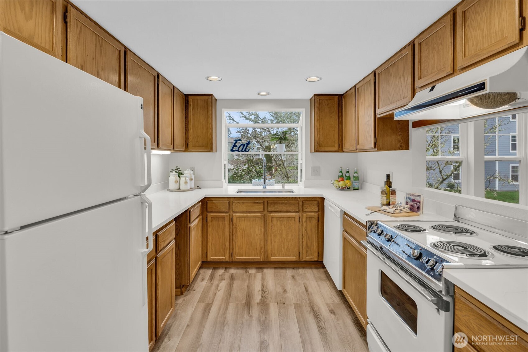 3941 226th Place SE #211, Issaquah, WA 98029