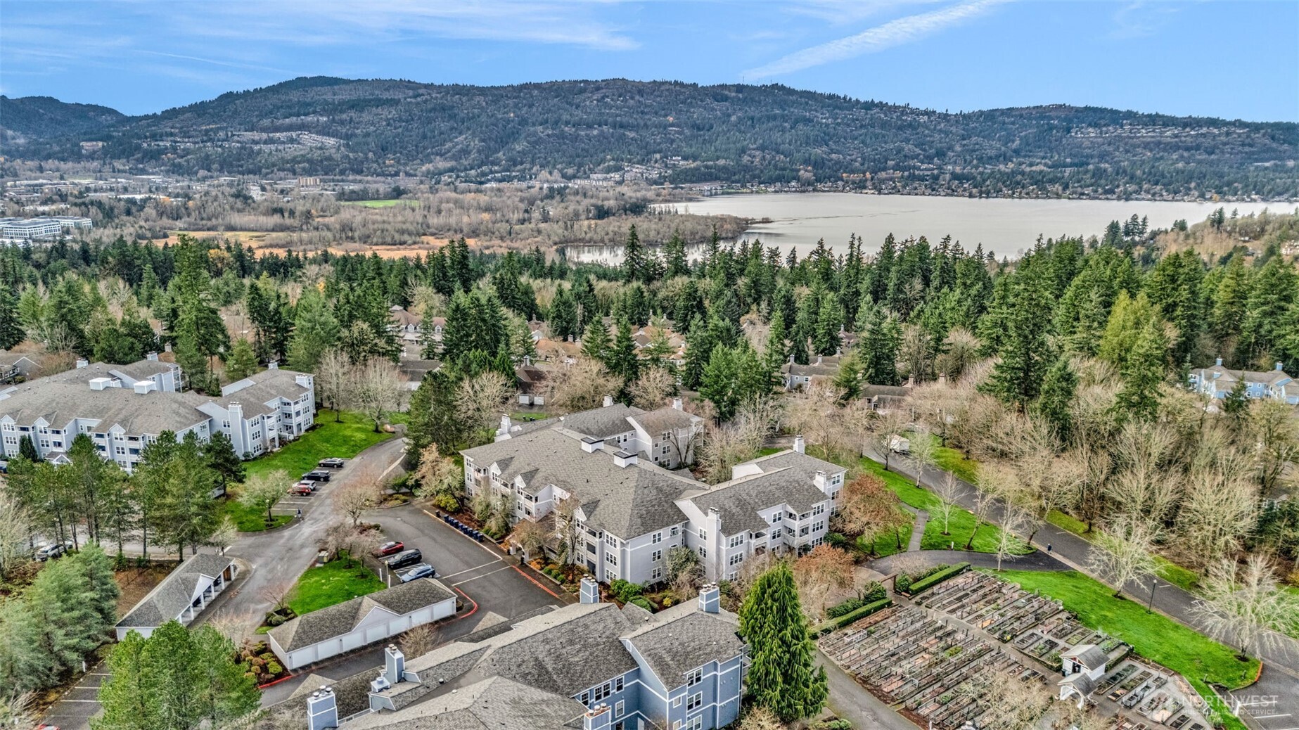 3941 226th Place SE #211, Issaquah, WA 98029
