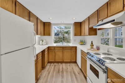 3941 226th Place SE #211, Issaquah, WA 98029 - Photo 4