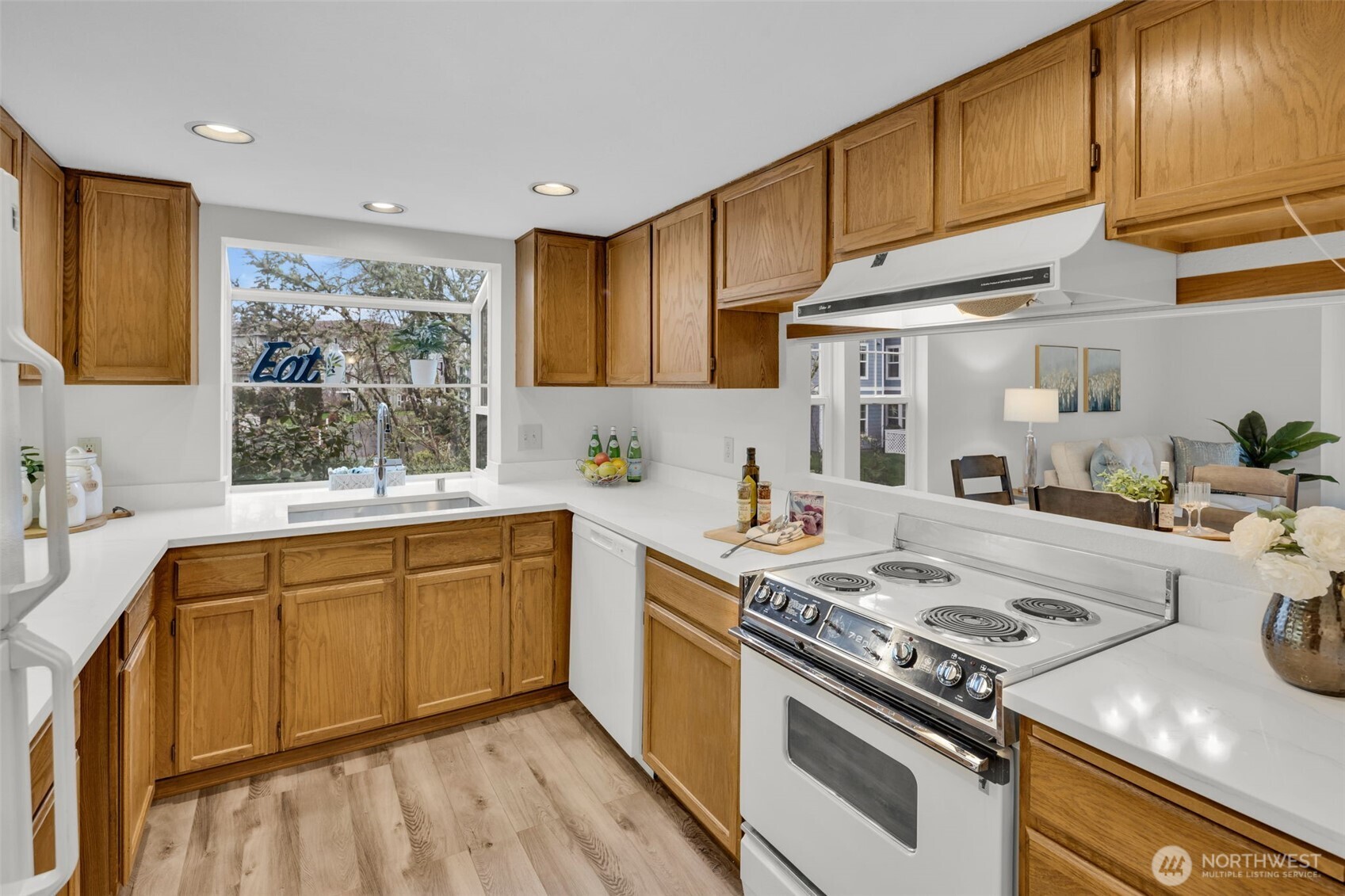 3941 226th Place SE #211, Issaquah, WA 98029