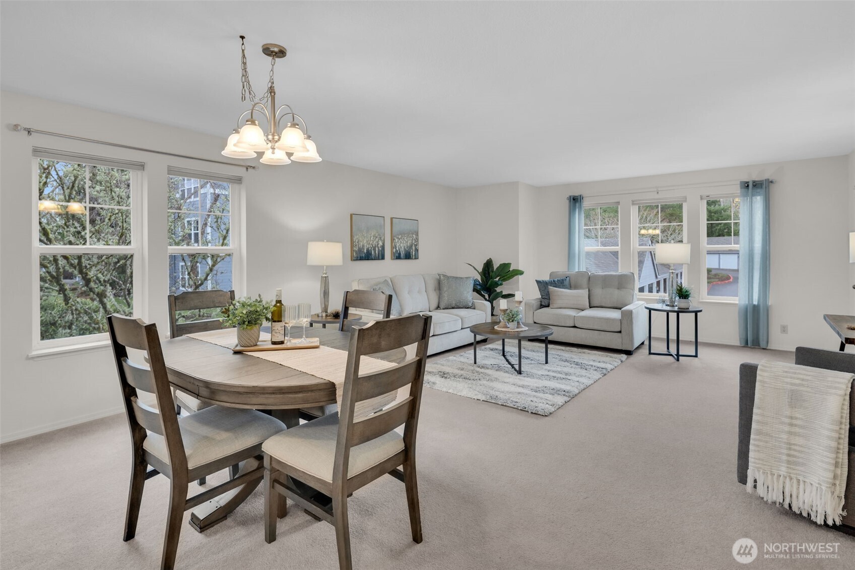 3941 226th Place SE #211, Issaquah, WA 98029