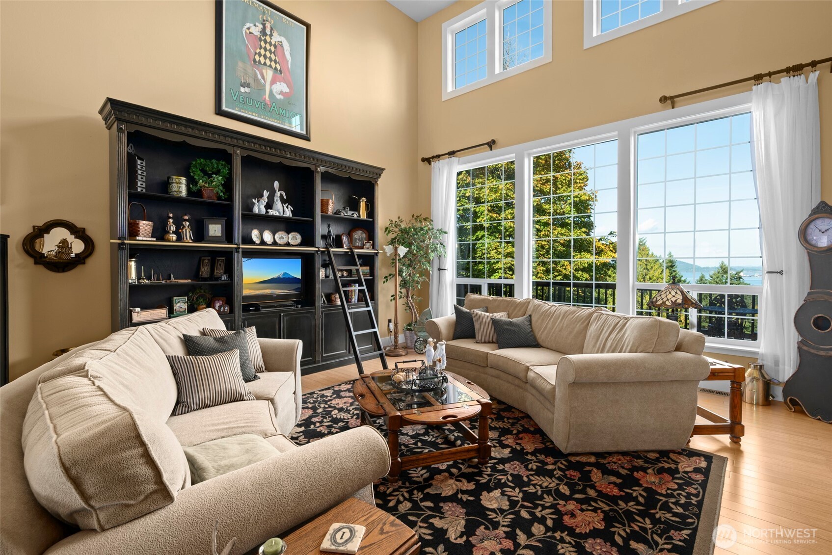 11733 Hummingbird Lane , Anacortes, WA 98221