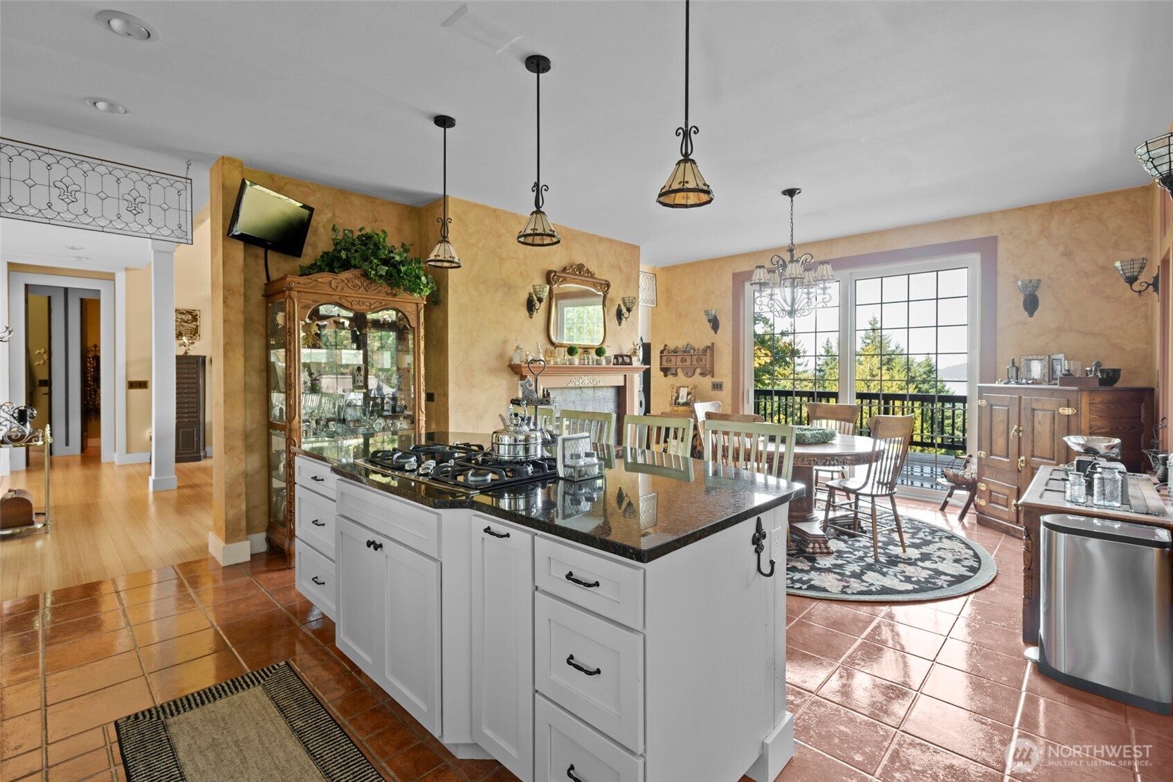 11733 Hummingbird Lane , Anacortes, WA 98221