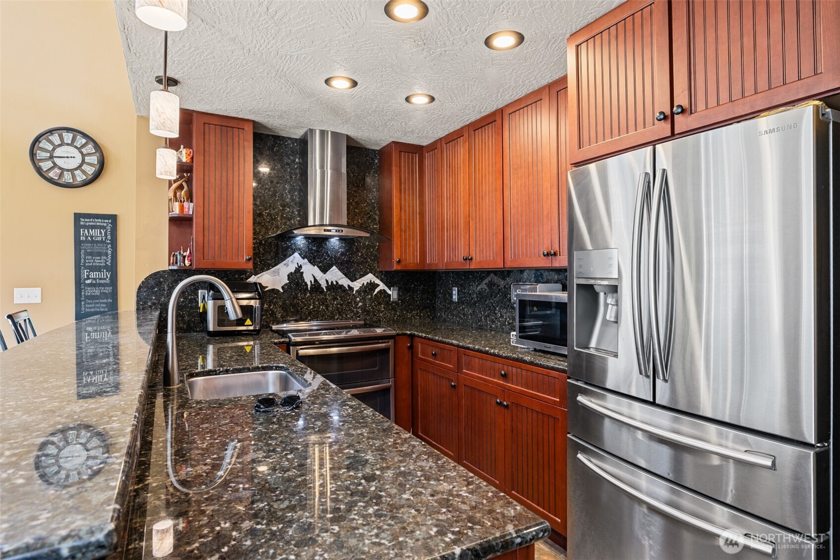 491 Maple Grove Road , Port Angeles, WA 98363