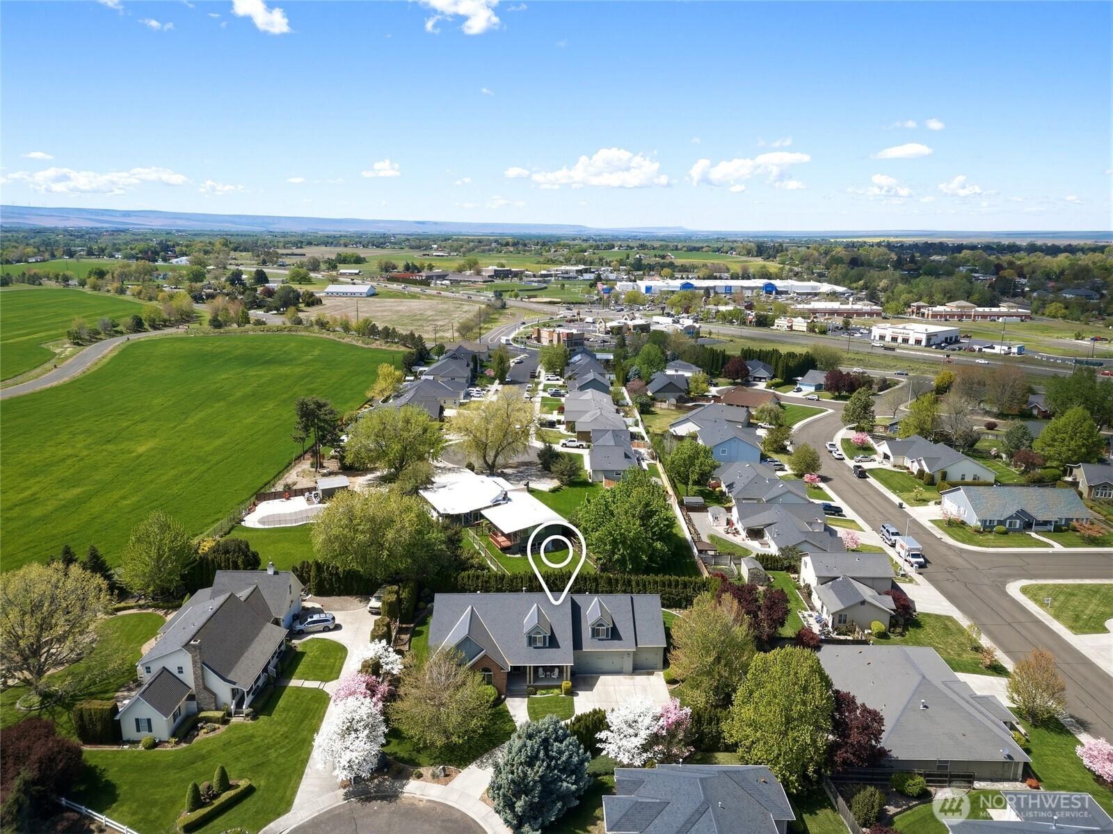 1875 SE Sunflower Court , College Place, WA 99324