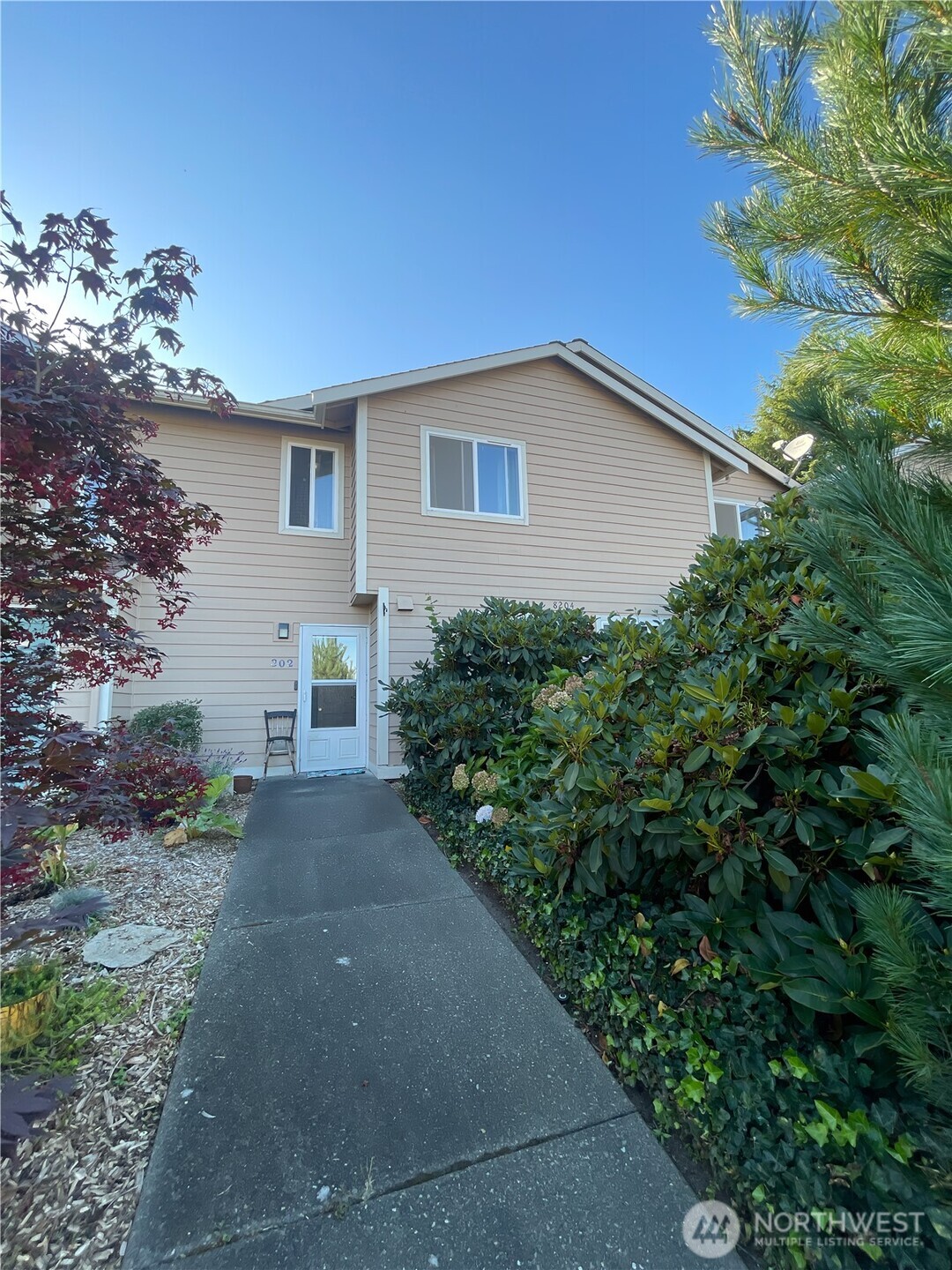 8204 Spokane Drive #302, Everett, WA 98203