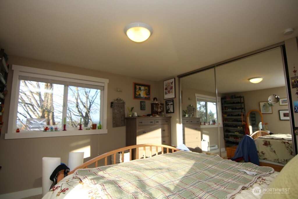 15238 SE 43rd Court #E301, Bellevue, WA 98006