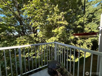 15238 SE 43rd Court #E301, Bellevue, WA 98006 - Photo 8