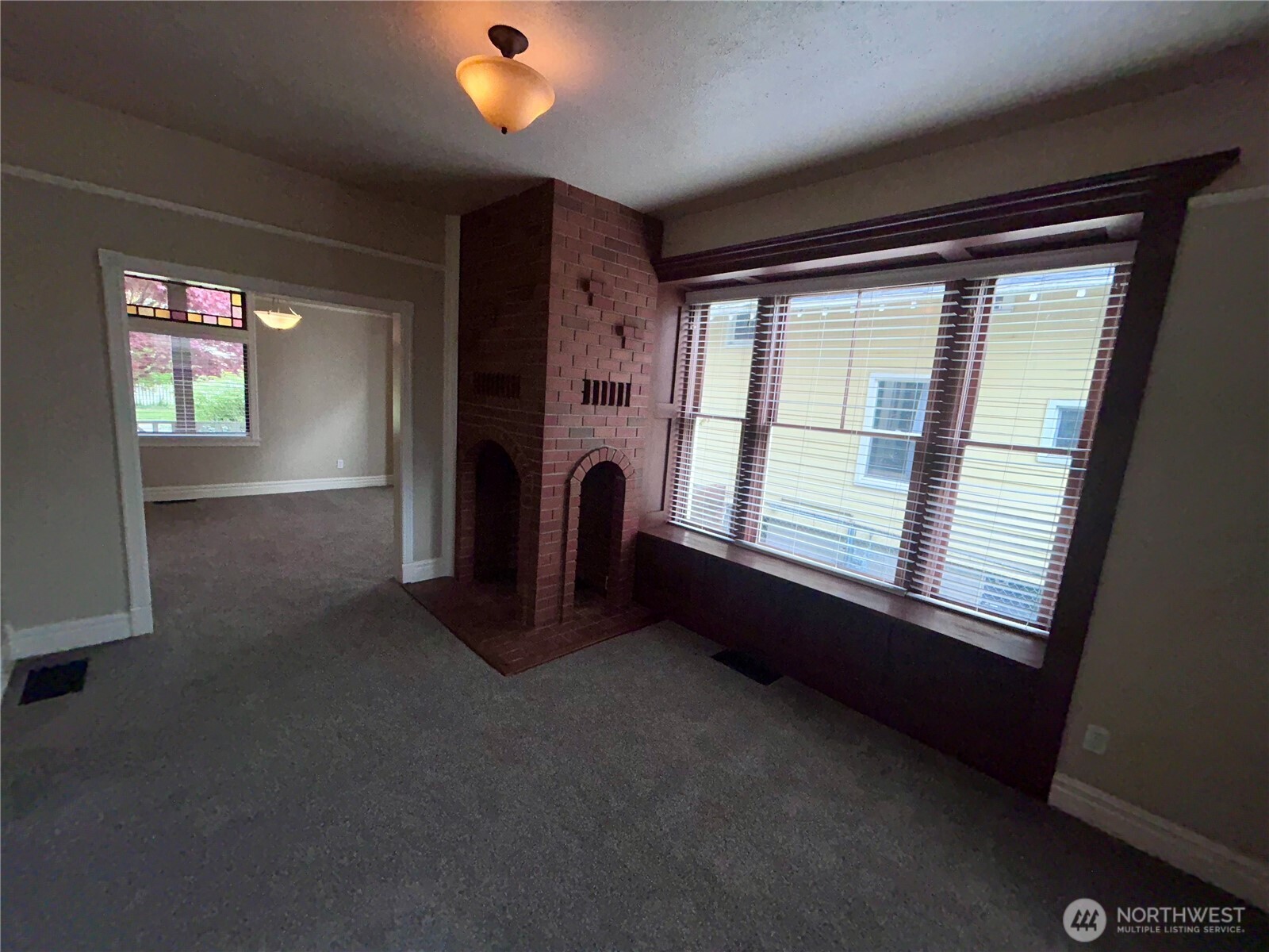 2716 S 14th Street , Tacoma, WA 98405