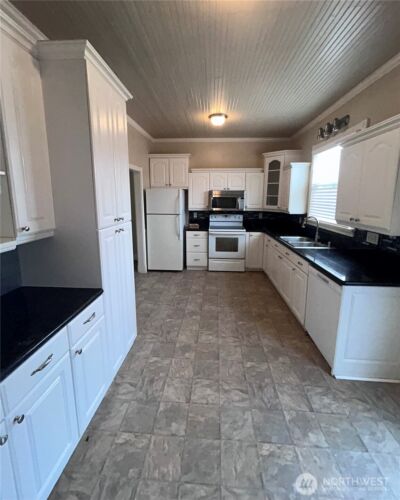 2716 S 14th Street , Tacoma, WA 98405 - Photo 12
