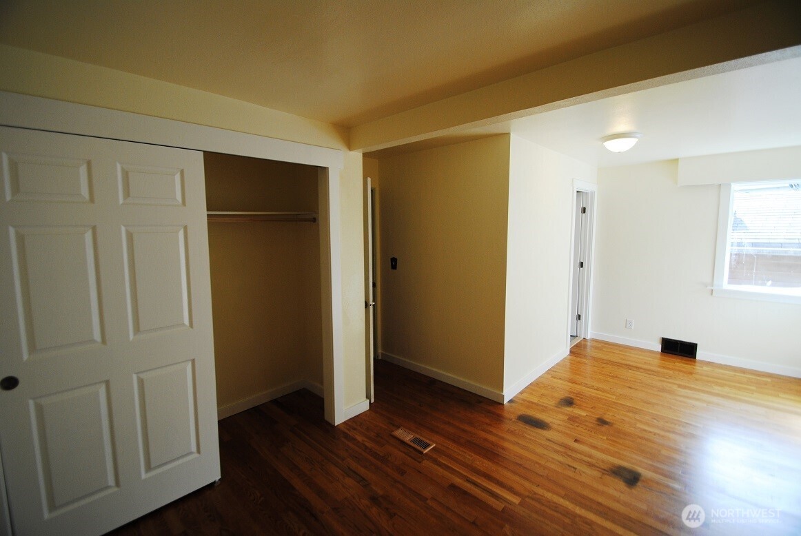 3815 43rd Avenue S, Seattle, WA 98118