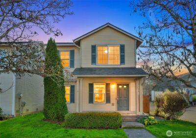 1736 E 39th Street , Tacoma, WA 98404