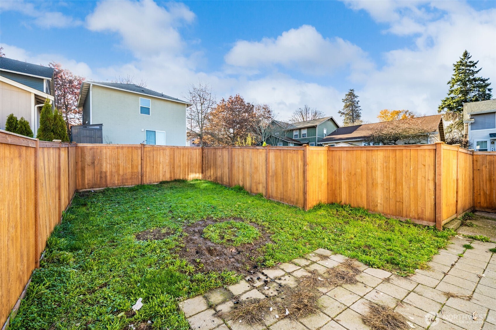 1736 E 39th Street , Tacoma, WA 98404