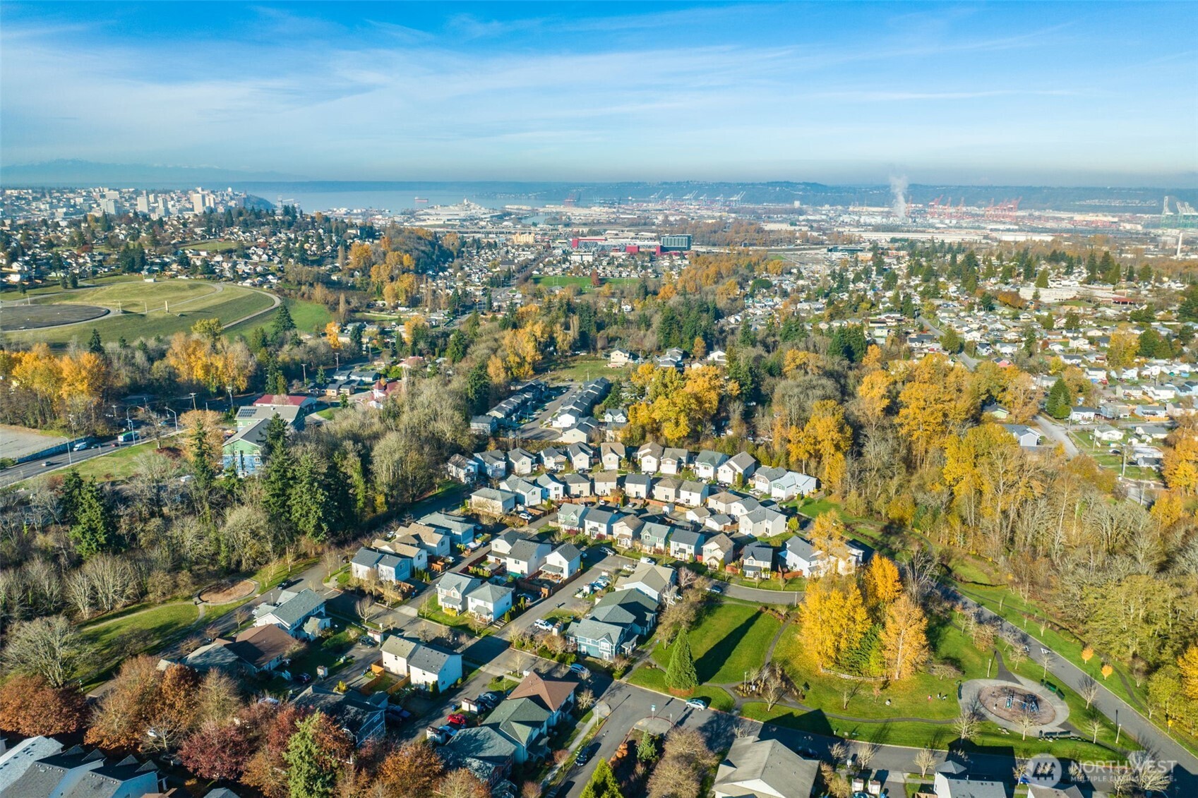 1736 E 39th Street , Tacoma, WA 98404