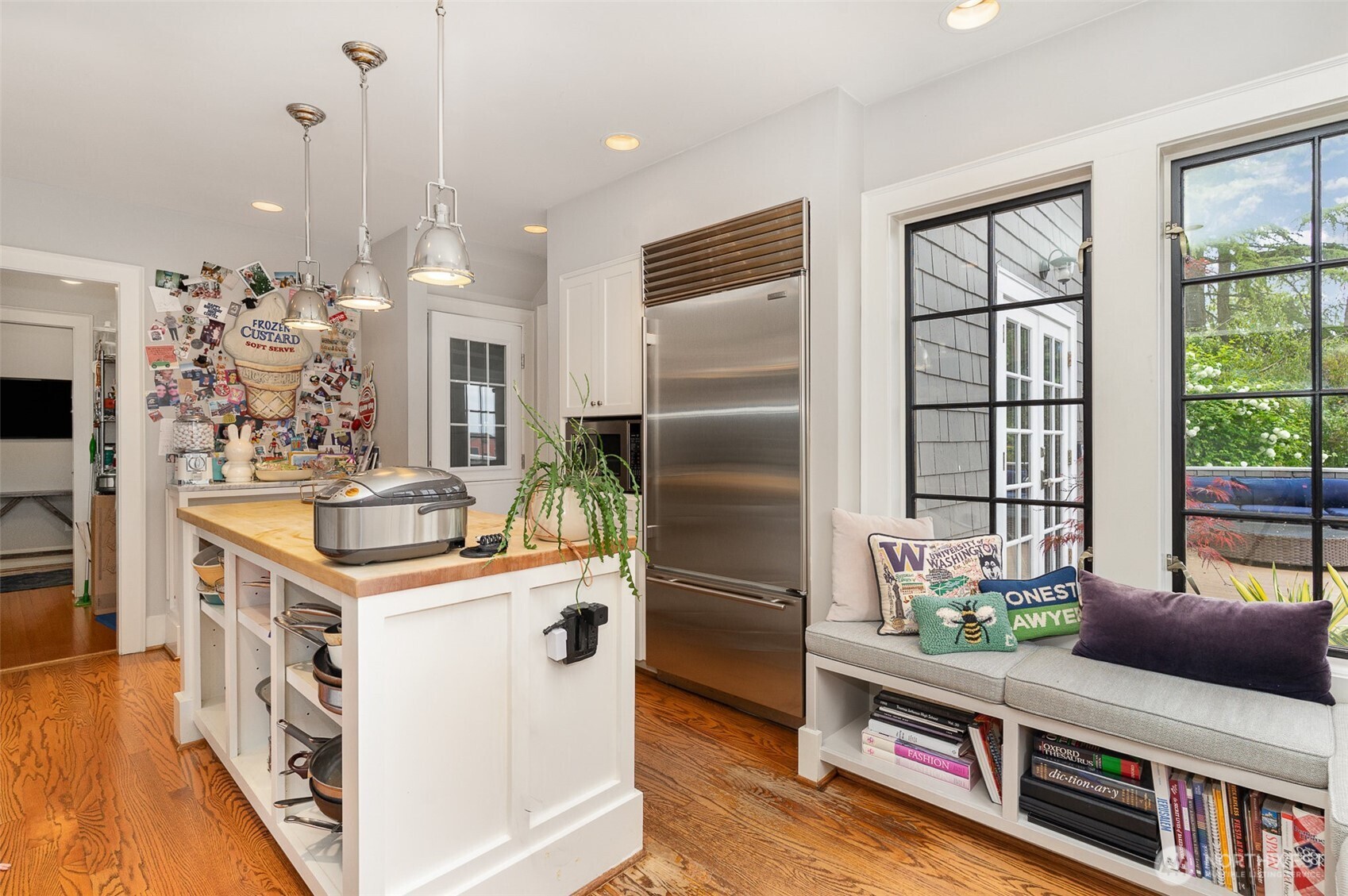 3901 S Court Street , Seattle, WA 98144
