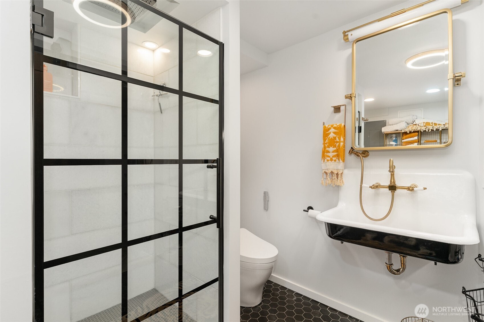 3901 S Court Street , Seattle, WA 98144