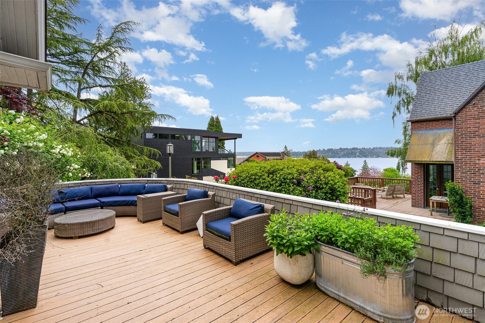3901 S Court Street , Seattle, WA 98144