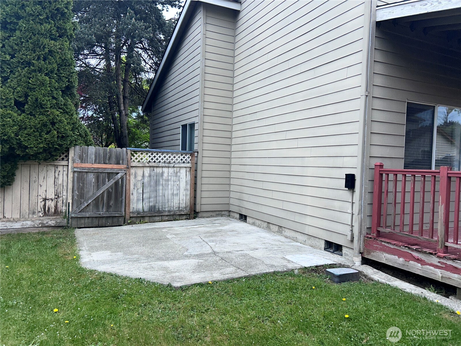 767 Oakhurst Drive , Pacific, WA 98047