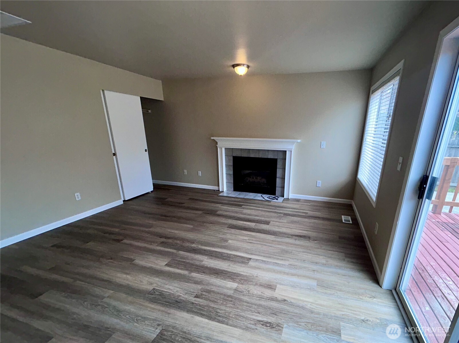 767 Oakhurst Drive , Pacific, WA 98047