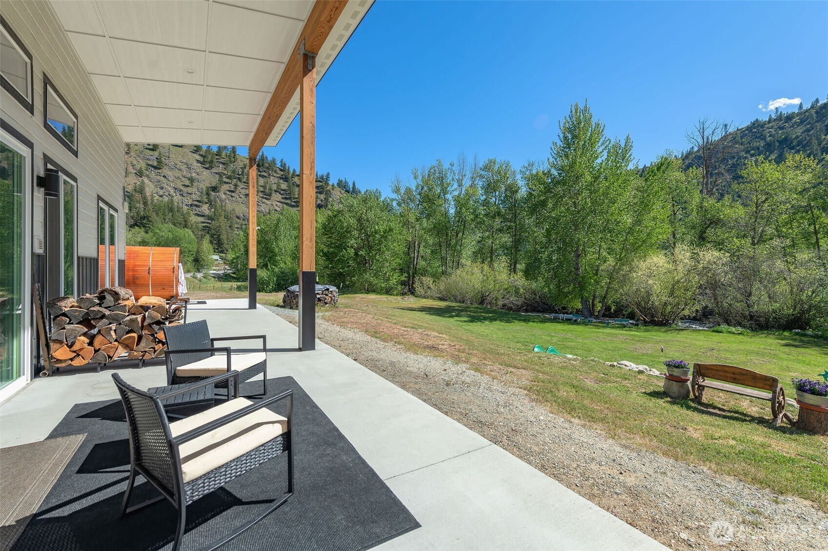 177 Mad River Road , Entiat, WA 98822