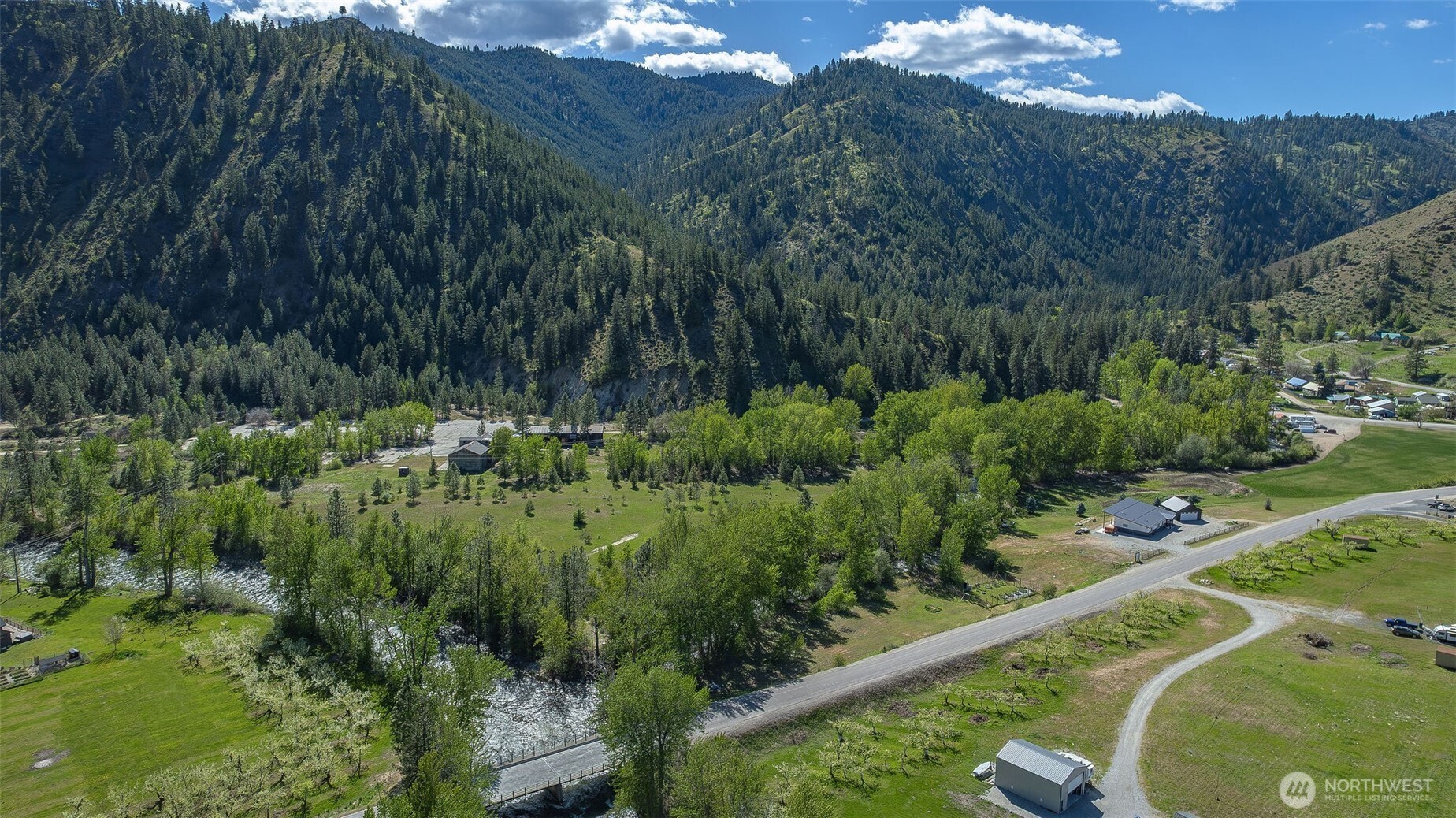 177 Mad River Road , Entiat, WA 98822