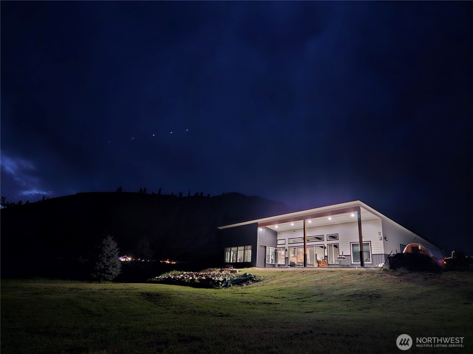 177 Mad River Road , Entiat, WA 98822