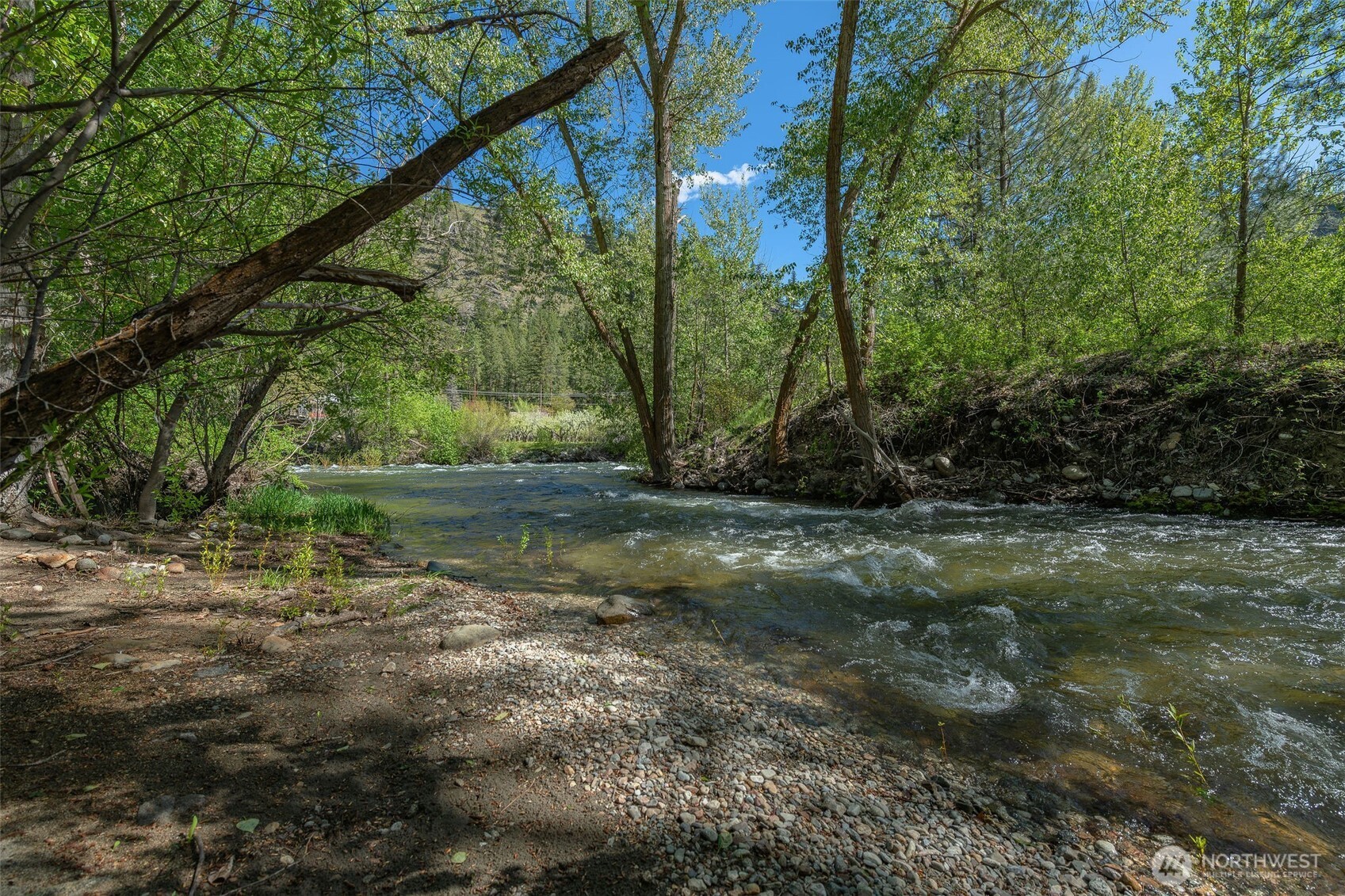 177 Mad River Road , Entiat, WA 98822