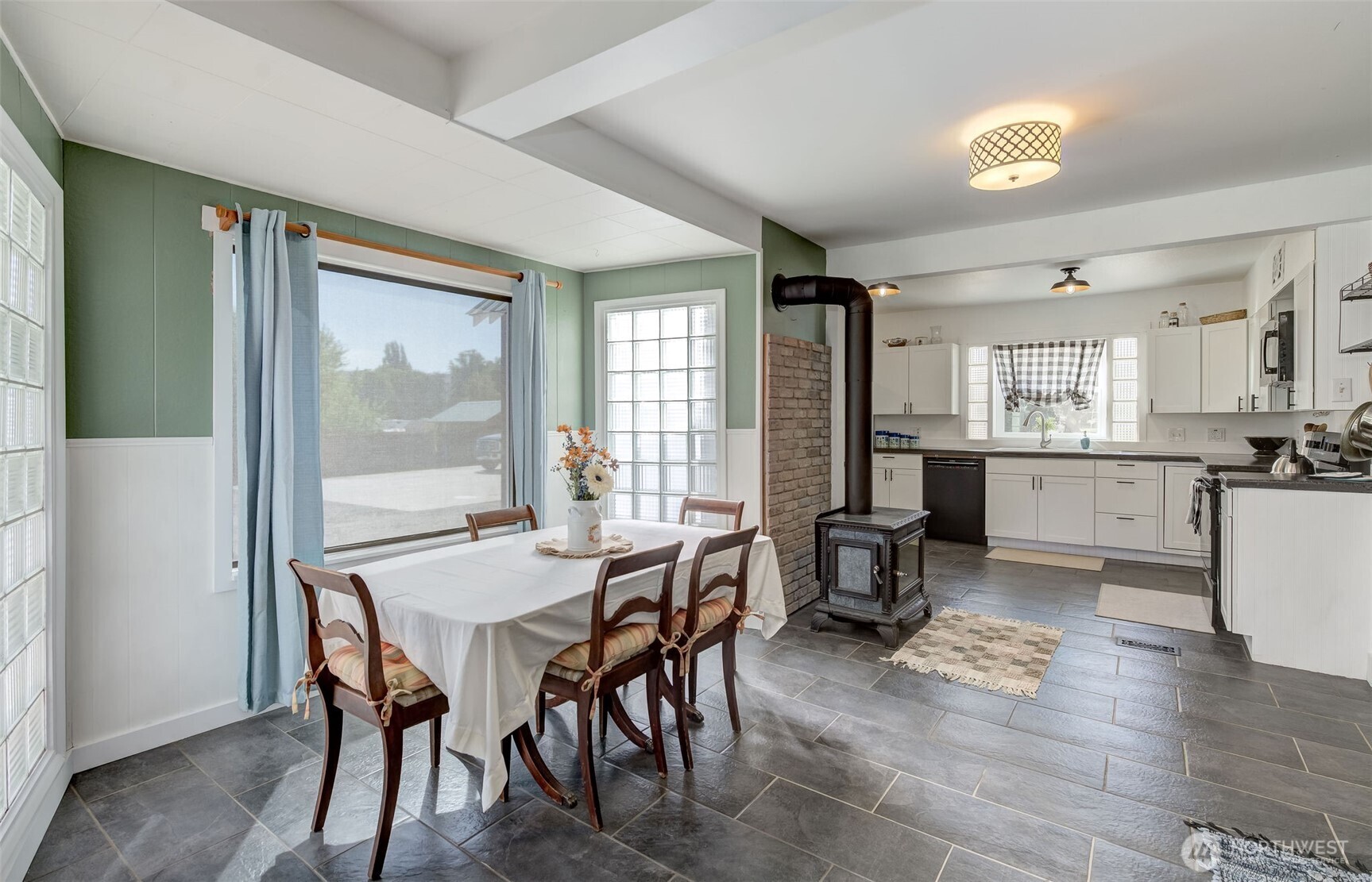 5903 Pioneer Drive , Cashmere, WA 98815