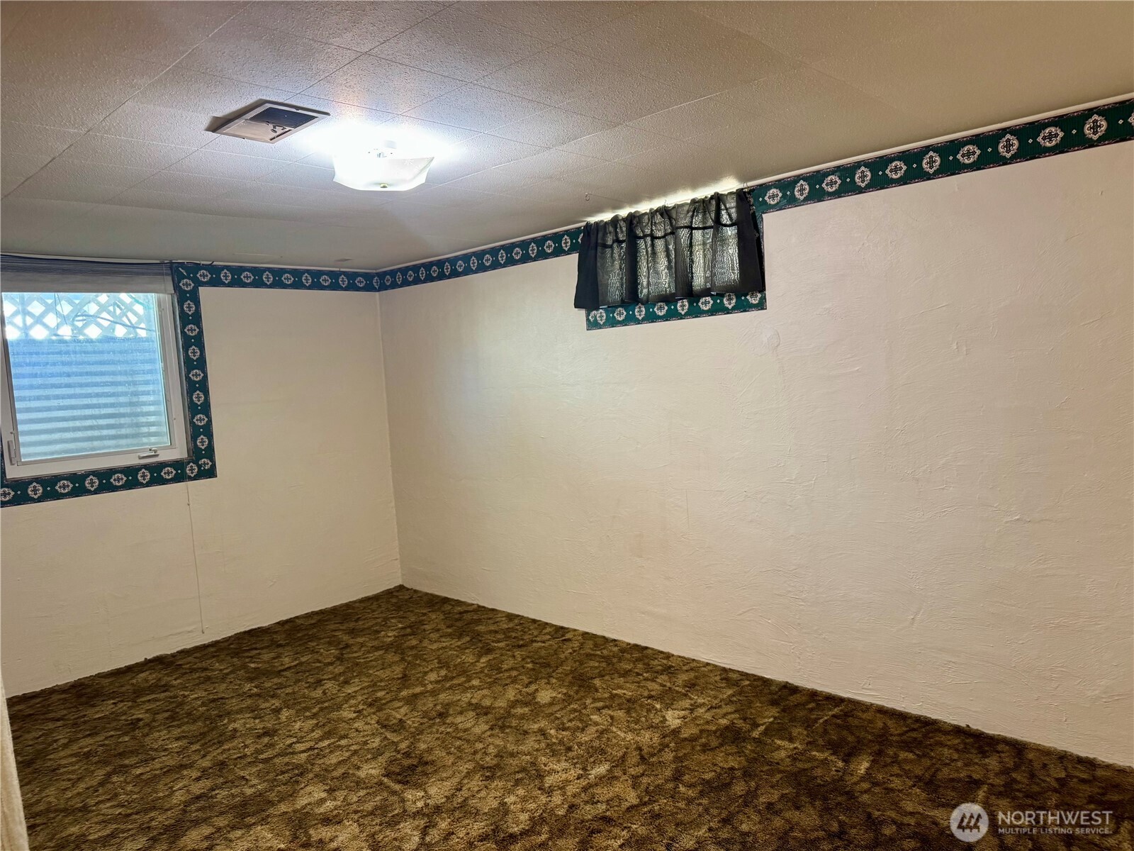 706 Maxwell Street , Davenport, WA 99122
