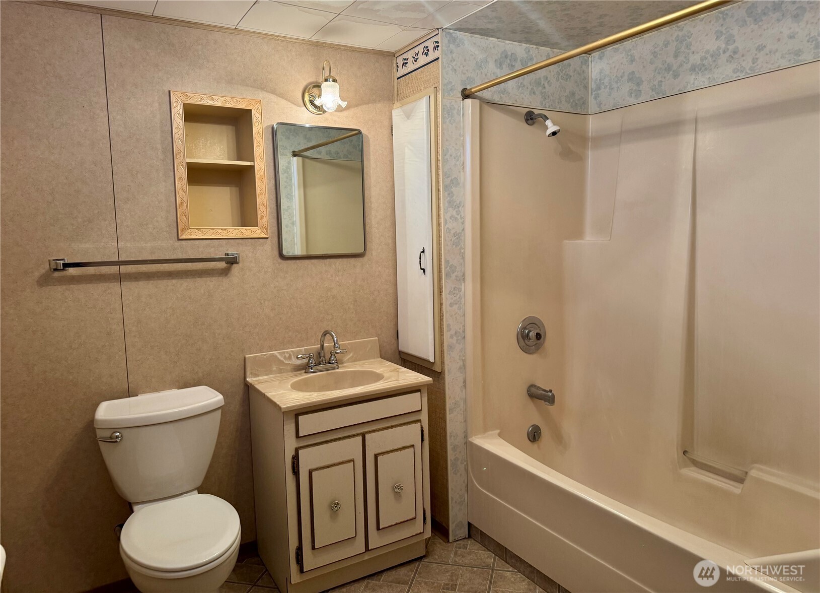 706 Maxwell Street , Davenport, WA 99122