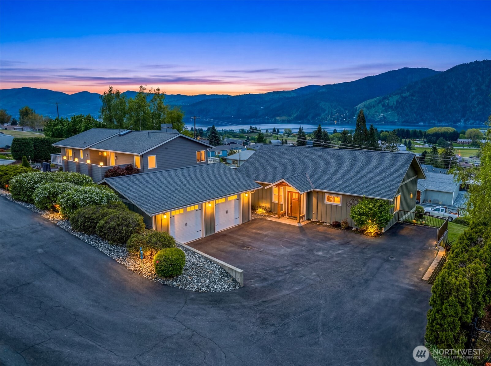 25 Harvey Lewis Lane , Manson, WA 98831