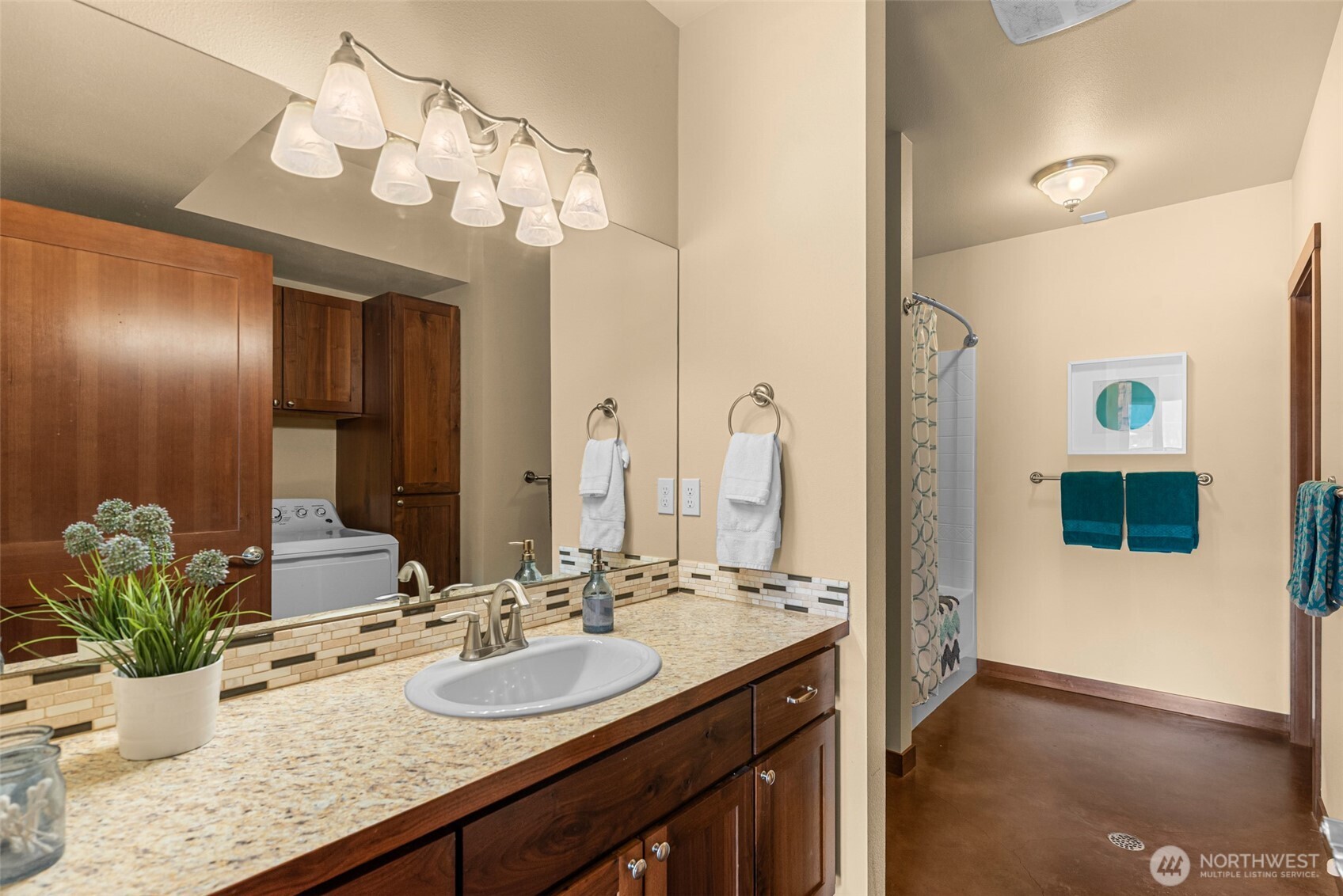 25 Harvey Lewis Lane , Manson, WA 98831