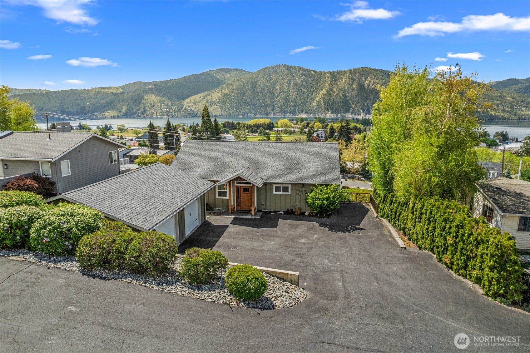 25 Harvey Lewis Lane , Manson, WA 98831