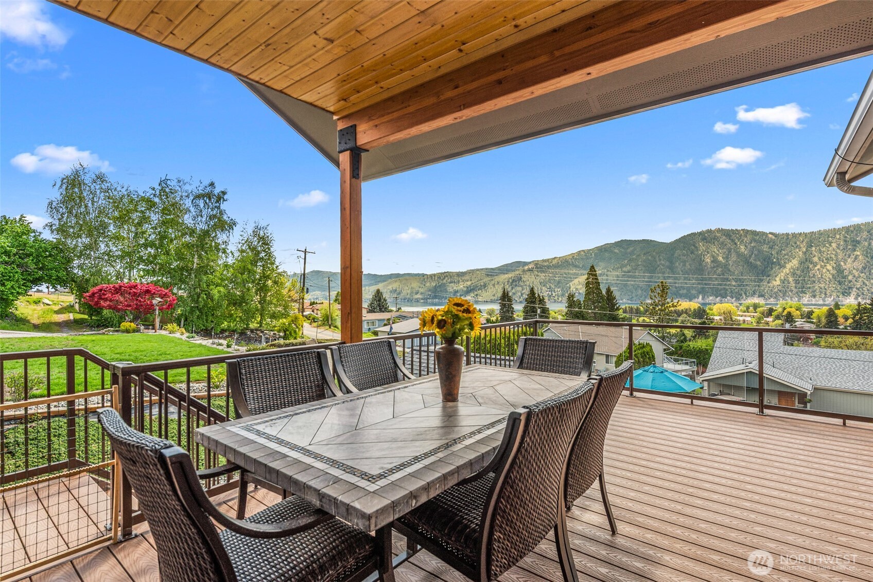 25 Harvey Lewis Lane , Manson, WA 98831
