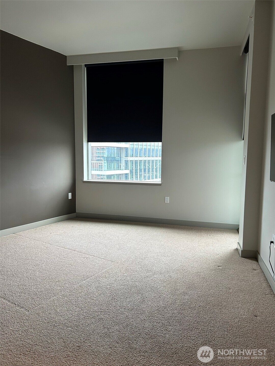 10610 NE 9th Place #2007, Bellevue, WA 98004