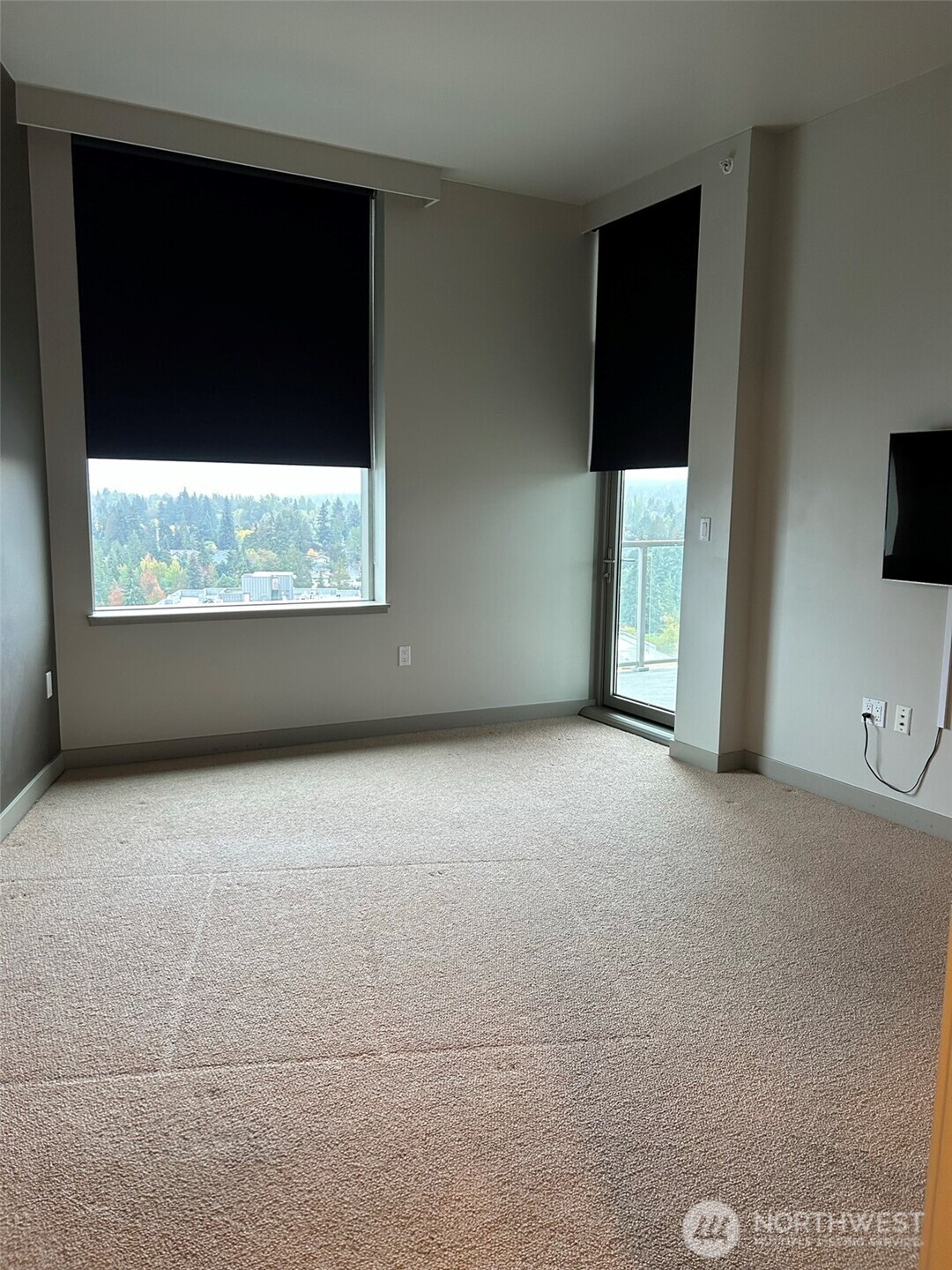 10610 NE 9th Place #2007, Bellevue, WA 98004