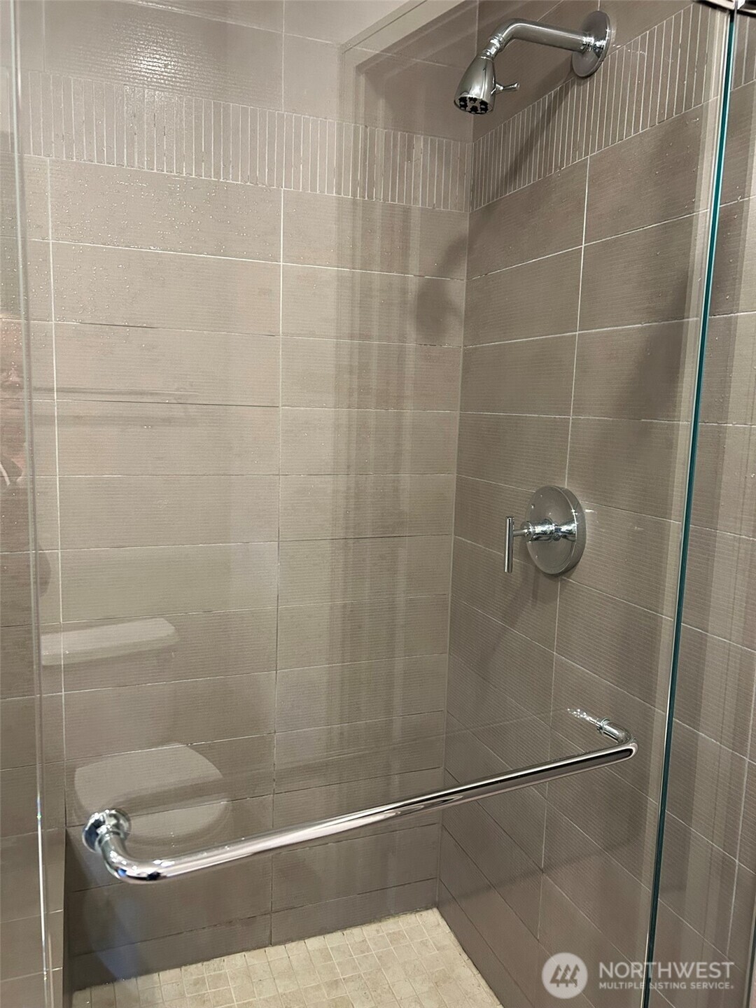 10610 NE 9th Place #2007, Bellevue, WA 98004