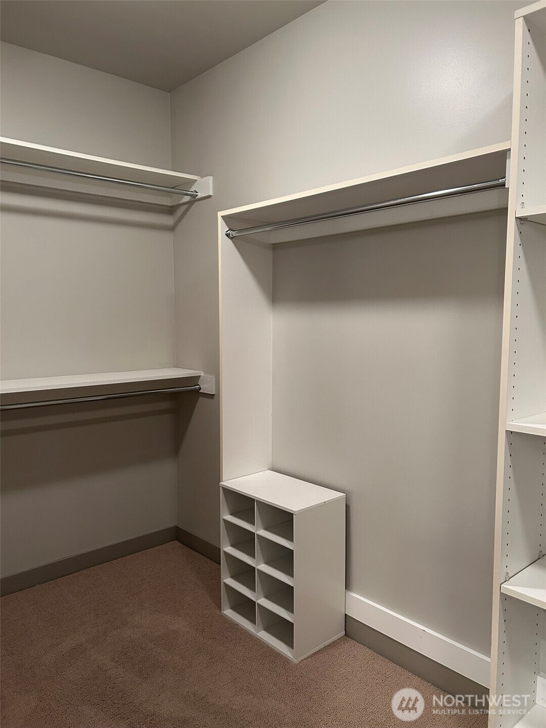 10610 NE 9th Place #2007, Bellevue, WA 98004