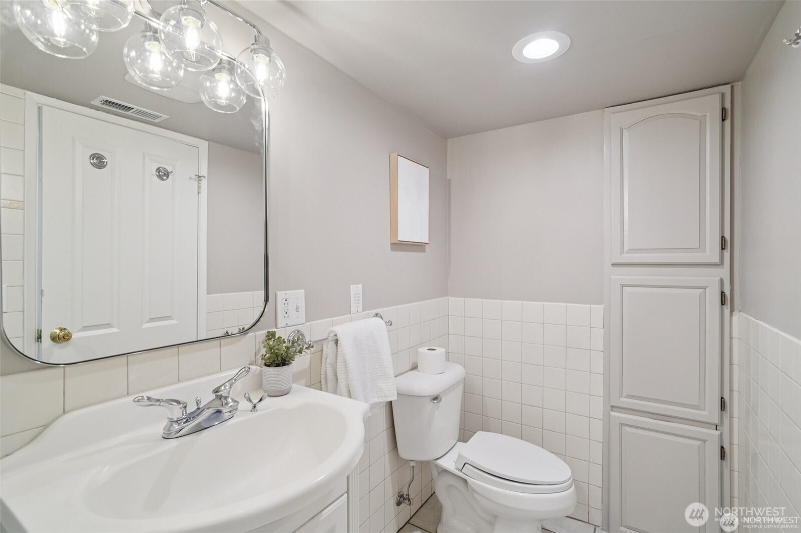 314 N 117th Street , Seattle, WA 98133