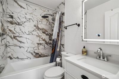 14401 SE Petrovitsky Rd #D205, Renton, WA 98058 - Photo 23