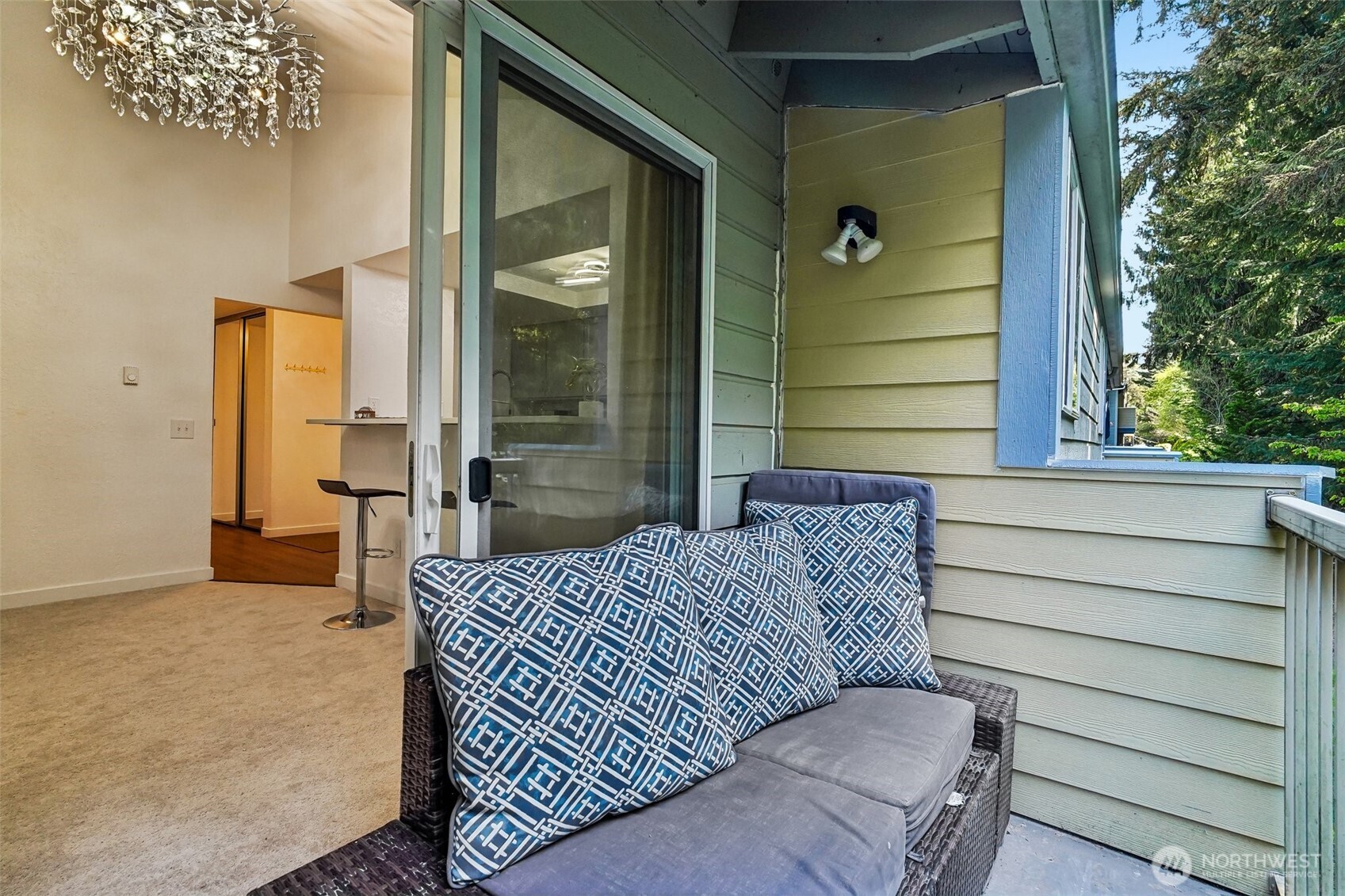 14401 SE Petrovitsky Rd #D205, Renton, WA 98058