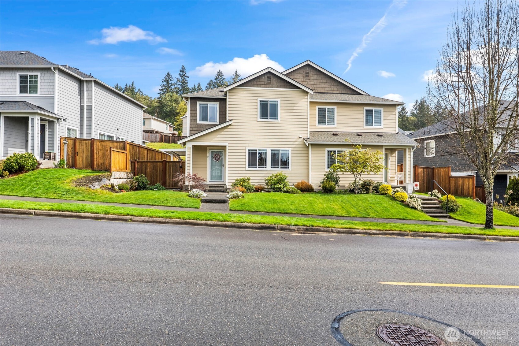 3512 Hoffman Hill Boulevard , Dupont, WA 98327