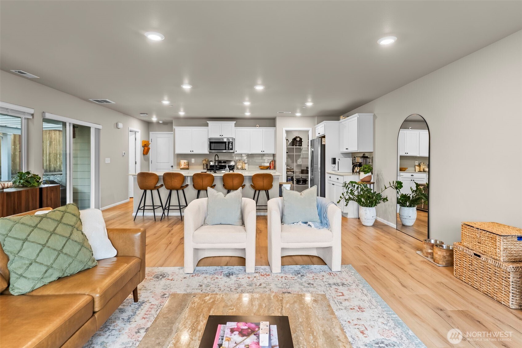 3512 Hoffman Hill Boulevard , Dupont, WA 98327