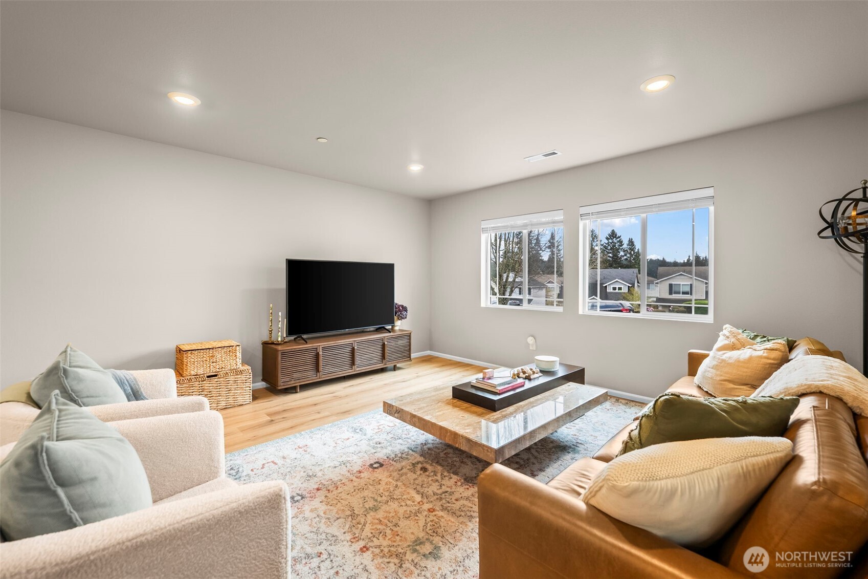 3512 Hoffman Hill Boulevard , Dupont, WA 98327