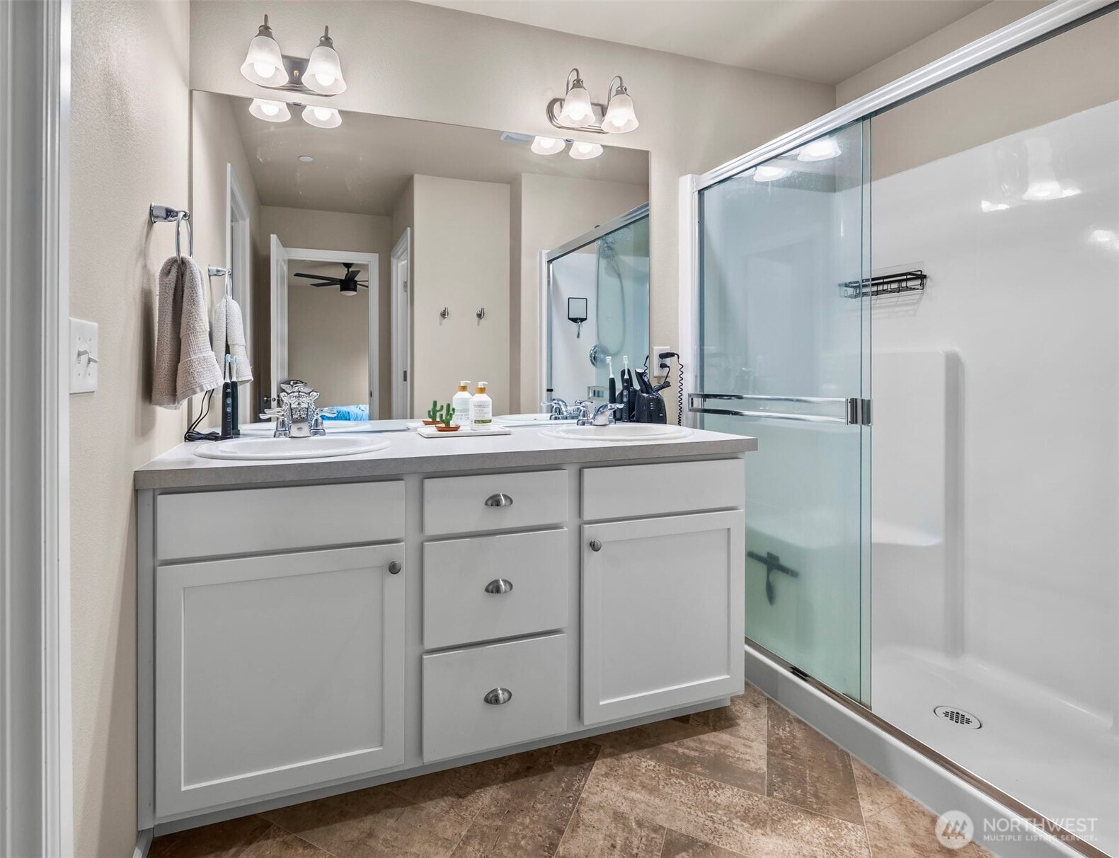 3512 Hoffman Hill Boulevard , Dupont, WA 98327