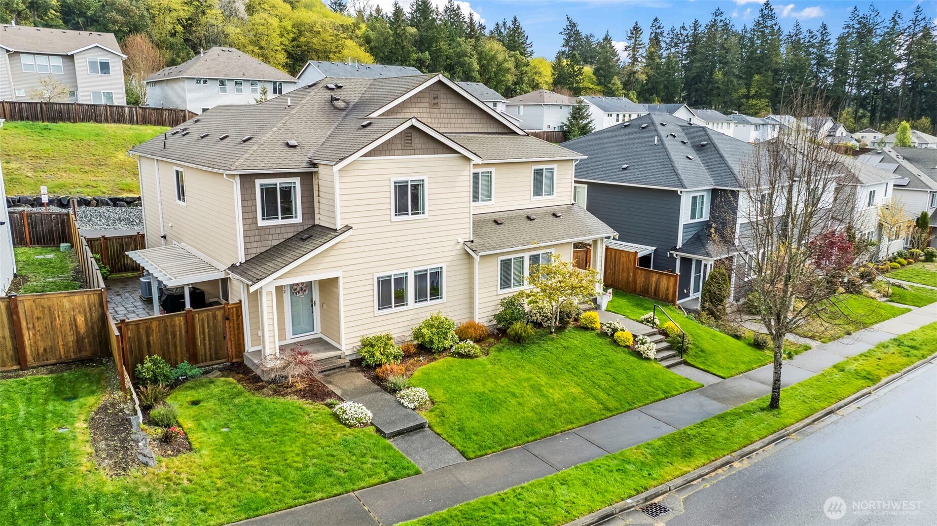 3512 Hoffman Hill Boulevard , Dupont, WA 98327