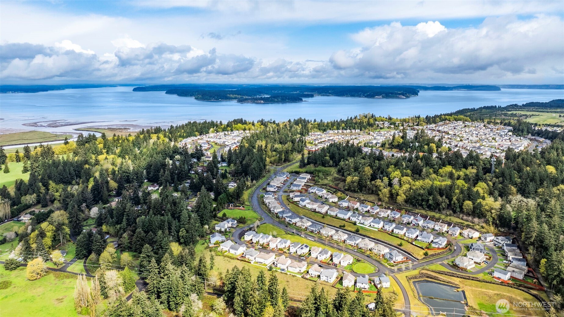 3512 Hoffman Hill Boulevard , Dupont, WA 98327